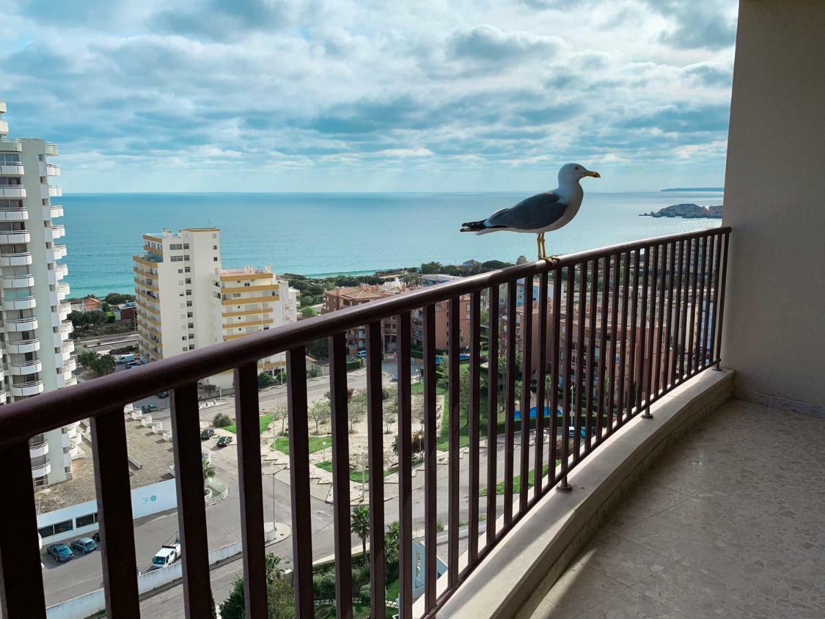Panoramic Apartment In Portimao: Ocean View, Wifi Exteriör bild