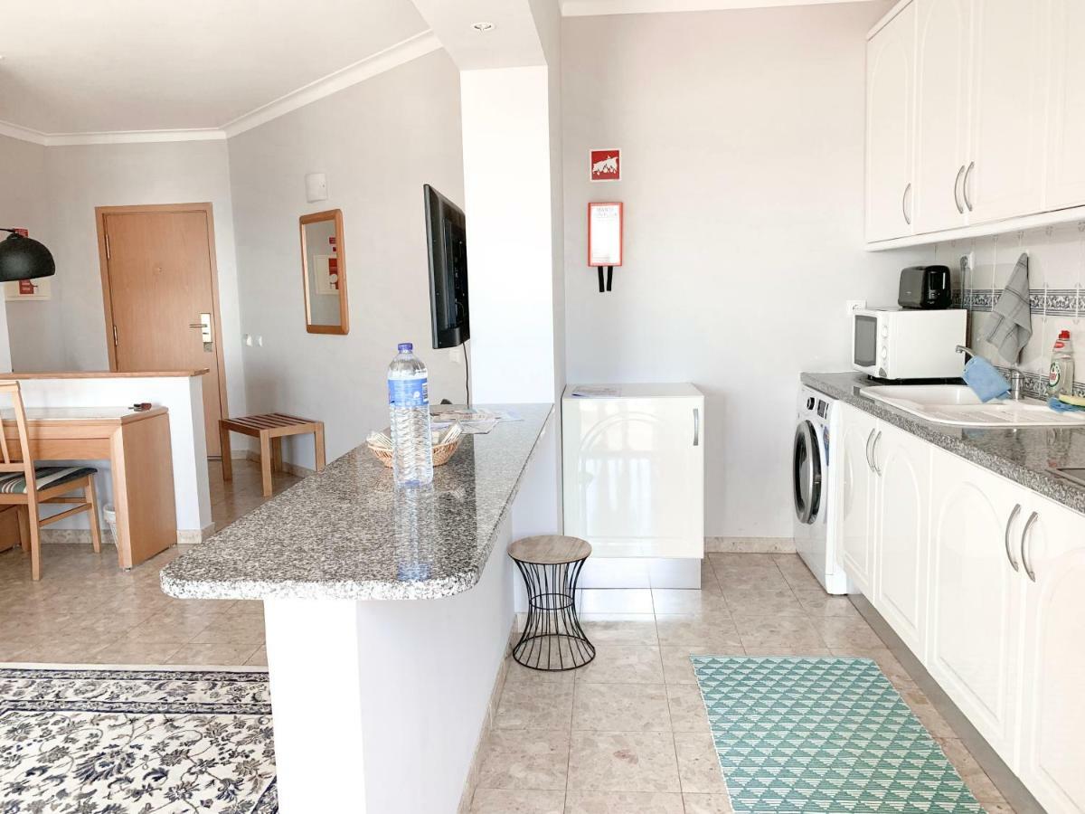 Panoramic Apartment In Portimao: Ocean View, Wifi Exteriör bild